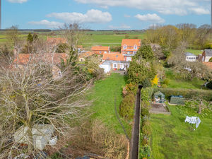 Photo 19- click for photo gallery